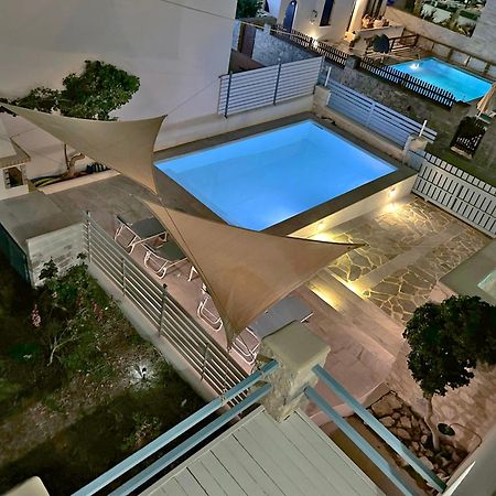 Villa Danae - Seaside Villa with Pool&Hot Tub Piso Livadi Exterior foto